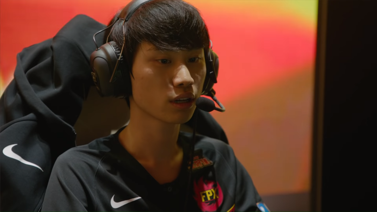 Doinb Becomes The First Player To Obtain LPL Residency In League Of Legends