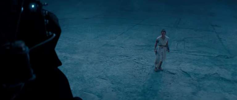 Rey Confronts The Emperor in Star Wars The Rise of Skywalker