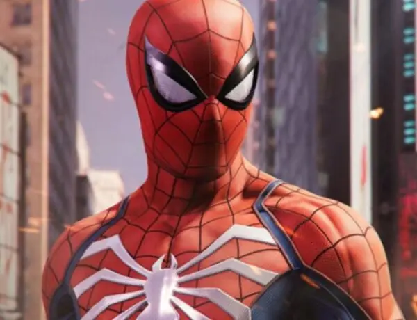 As Seen On Marvel's Spider-Man, One Reddit User Captured An Unmasked Peter Parker In A Precarious Situation