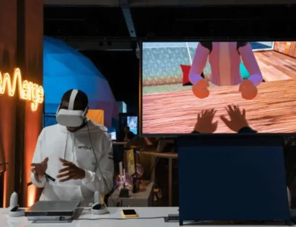 A Video of the Leaked Meta Quest Pro Virtual Reality Headset