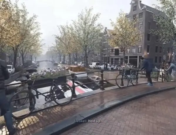 Fans of the Call of Duty series have praised the Amsterdam level in Modern Warfare 2 for its realistic presentation.
