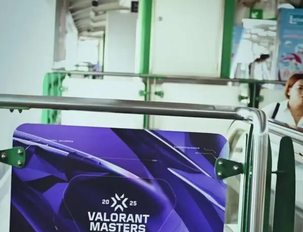 Excitement Builds for VALORANT Masters at Phrom Phong BTS Station