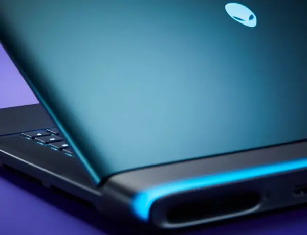 Alienware's Area-51 Laptops Blast Off With Sleek Zero Hinge Design