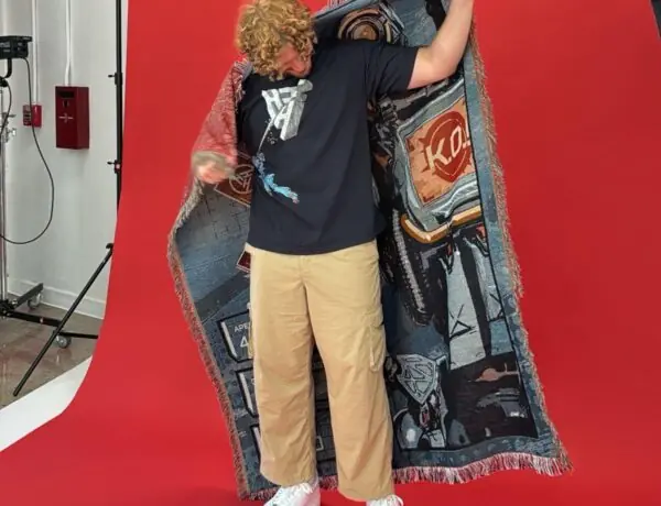 Hypland and NiceWigg Drop Fire Apex Legends Collab