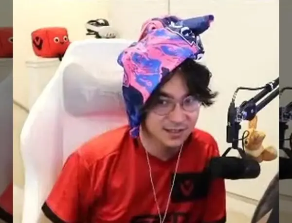 TenZ Sparks Drama by Wearing Rival Jersey During Sentinels Match