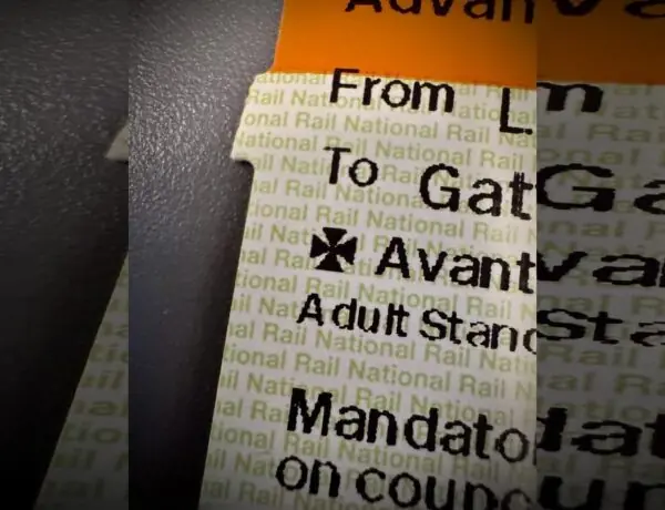 Assassin's Creed Community Manager Spots Templars on a Train – Gamers React