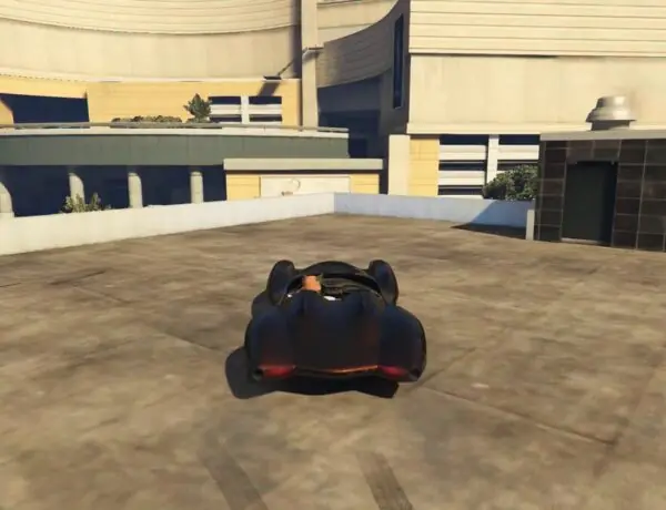 GTA Online player pulls off insane flying car stunt on the tiniest tower