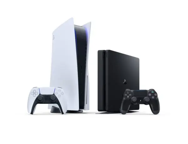 Sony Reminds PS5 and PS4 Players They Can Still Use Blu-rays and DVDs For Some Reason