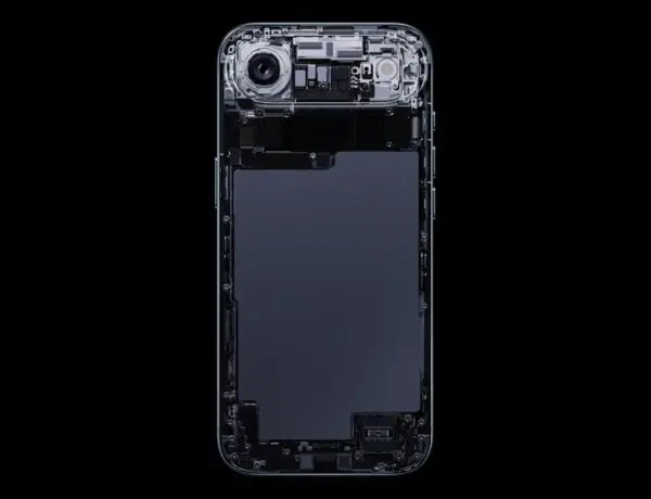 Apple's iPhone Air is Basically Just a Giant Battery With a Camera Bump