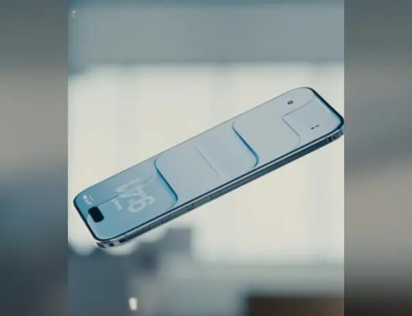 Apple's New iPhone Air Is So Thin It's Already Causing Major Drama