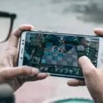From Casual Gaming to iGaming Thrills: Mobile Gaming in 2025