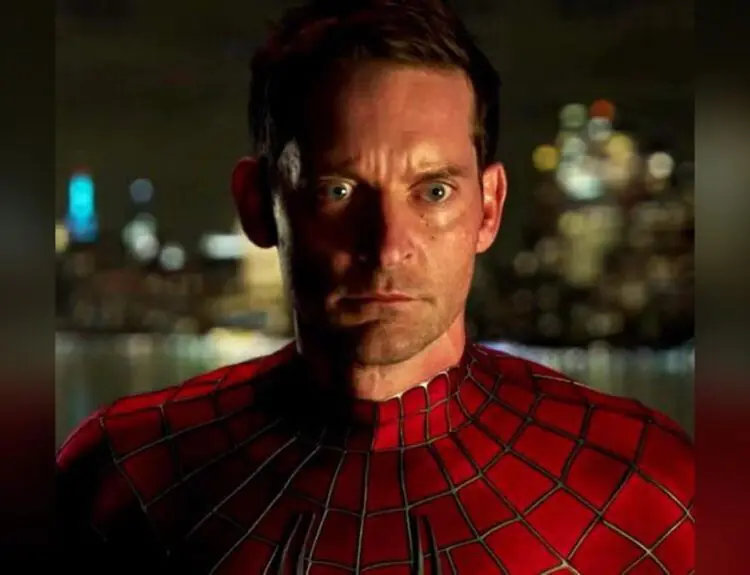 Tobey Maguire Spotted in London Fueling Spider-Man and Avengers Movie Rumors