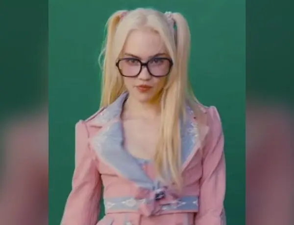 Elon Musk's AI Chatbot Looks Suspiciously Like His Ex Grimes