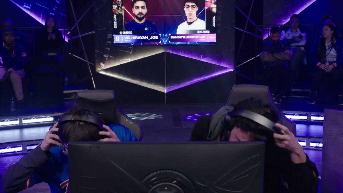 Street Fighter 6 Players Are Now Mixing Up Handshakes IRL