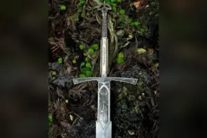 Diablo's Epic Sword Giveaway Ends, One Lucky Player Will Be Knighted at BlizzCon