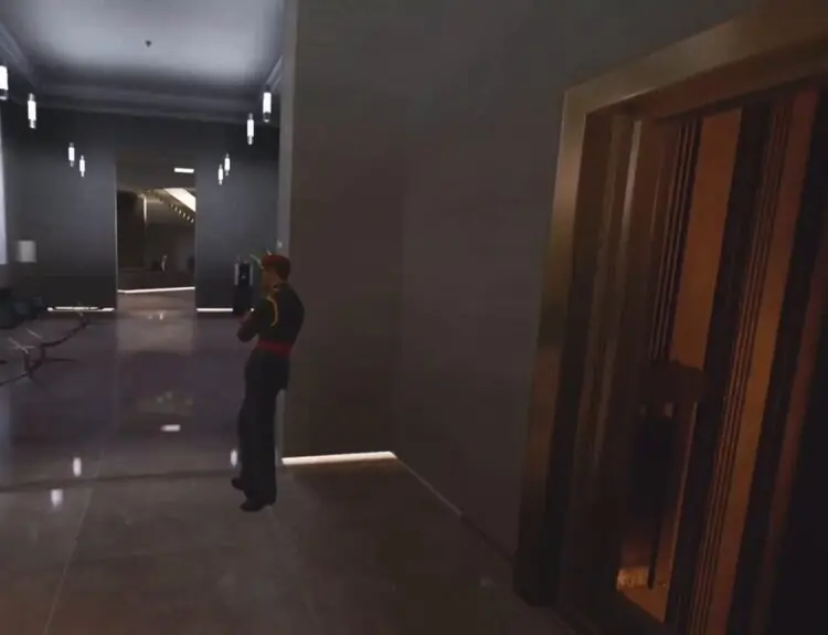 Hitman VR Player Uses Genius Shoulder Tap Trick to Sneak Past Guard