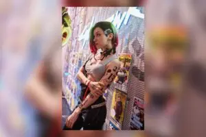 Cyberpunk 2077 Cosplayer Gets VIP Treatment at CD Projekt Red Offices