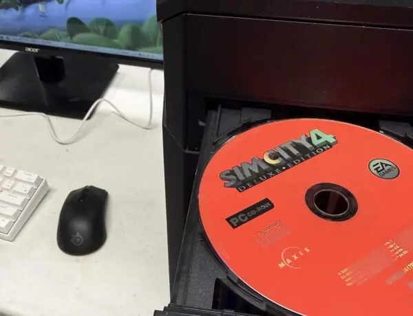 Gamer Discovers Dad's Incredible PC Gaming Legacy After His Passing