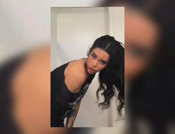 Mom Builds Gaming PC to Dominate Fortnite Voice Chats