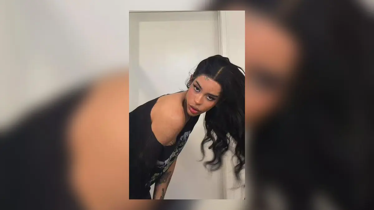 Mom Builds Gaming PC to Dominate Fortnite Voice Chats