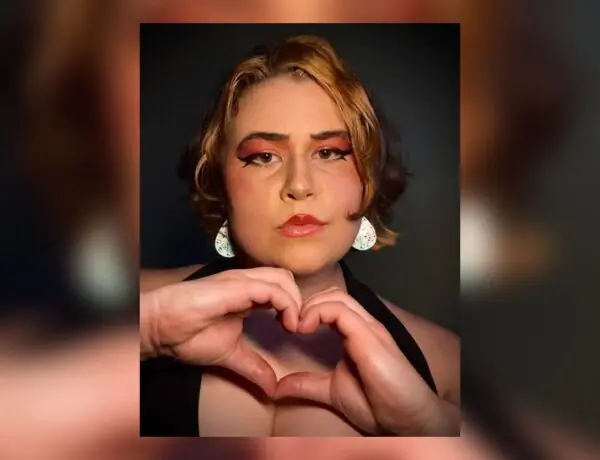 Overwatch Fan Tackles Ambitious Domina Cosplay for Summer Conventions