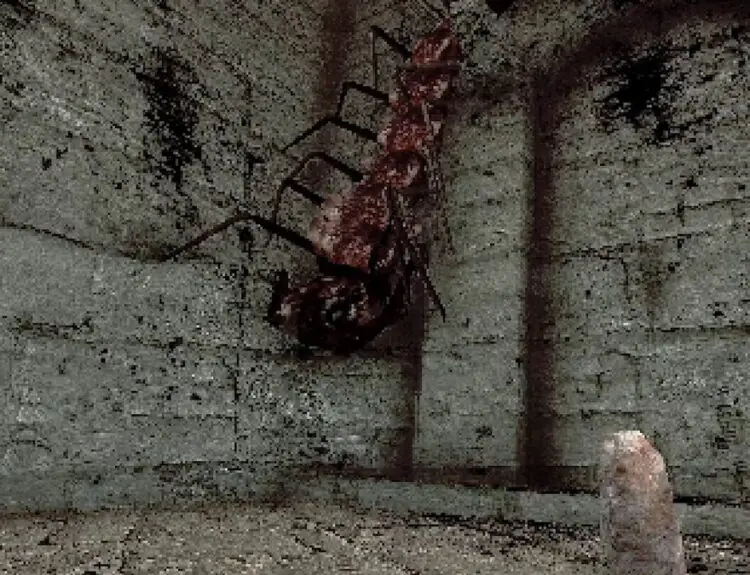 Free Horror Game Has You Climbing While Giant Centipede Chases You