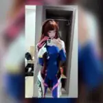Overwatch Fan's Incredible D.va Cosplay Takes Reddit by Storm