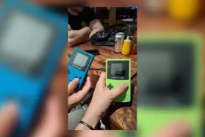 Pokemon Red & Green Players Bring Back Cable Link Multiplayer Magic
