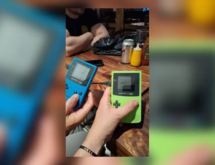 Pokemon Red & Green Players Bring Back Cable Link Multiplayer Magic