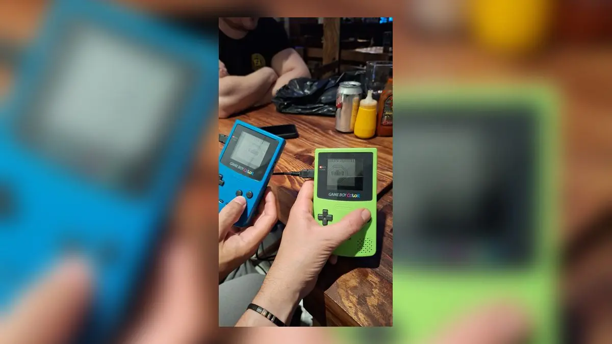 Pokemon Red & Green Players Bring Back Cable Link Multiplayer Magic