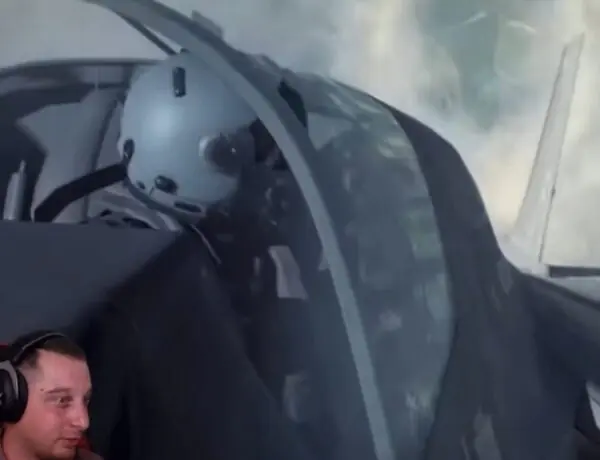 When Gaming Legends Become Immortal: The Rendezook Master's Epic Reaction